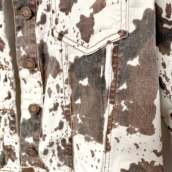 Judy Blue Cow Print Denim Jacket - Picture 6 of 12